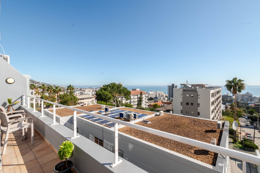 3 Bedroom Property for Sale in Sea Point Western Cape